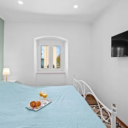 Old Tower Center Apartment
