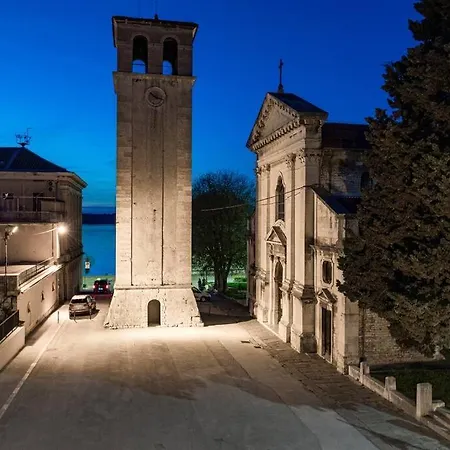 아파트 Old Tower Center *