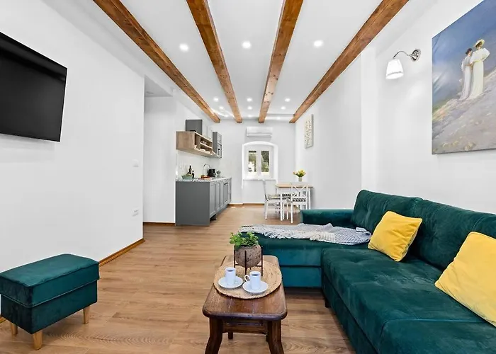 Old Tower Center Lägenhet Pula