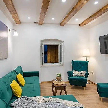 Apartman Old Tower Center