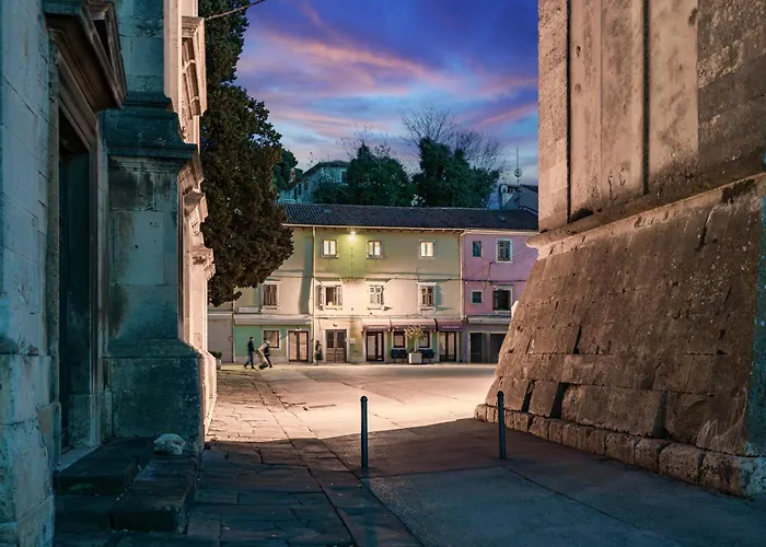 Old Tower Center Apartman *