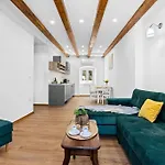 Old Tower Center Apartment Pula